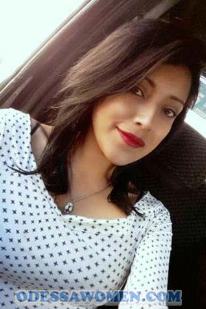 172247 - Gianella Age: 32 - Ecuador