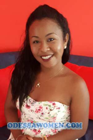 175483 - Damarys Age: 37 - Colombia