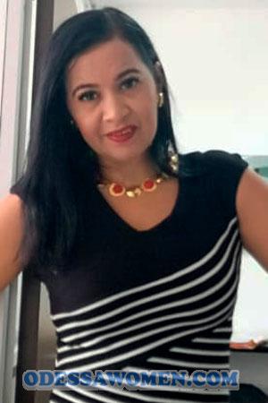 180662 - Yenny Age: 53 - Colombia