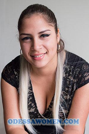 181687 - Andrea Age: 28 - Peru