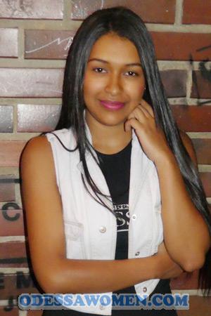 184304 - Manuela Age: 28 - Colombia