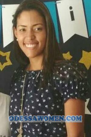 190063 - Alejandra Age: 38 - Venezuela