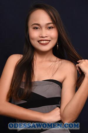 190743 - Maria Theresa Age: 26 - Philippines