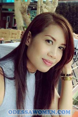 195495 - Pornrawee Age: 49 - Thailand