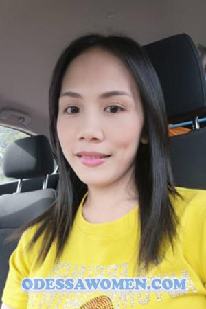 195501 - Pimnipa Age: 40 - Thailand