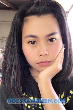 195805 - Praewpan (Praew) Age: 30 - Thailand