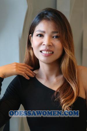 Ladies of Nakhon Pathom