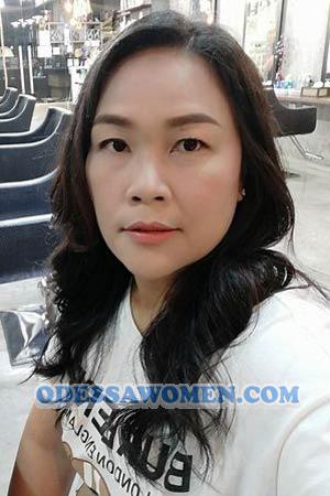 197769 - Ratchaneekorn (Soey) Age: 43 - Thailand