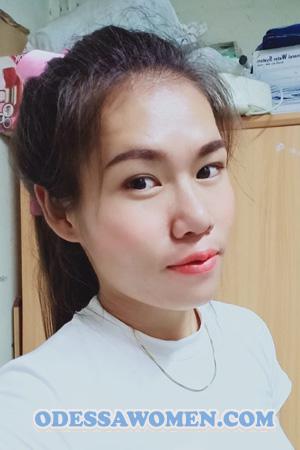 202815 - Phatcharida Age: 29 - Thailand