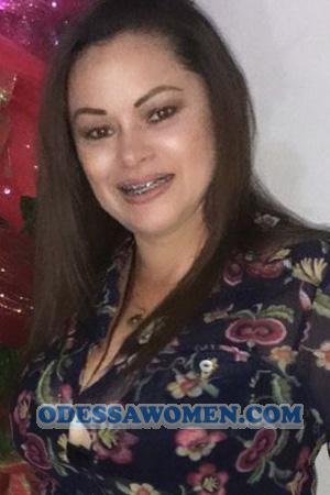 203845 - Yendry Age: 43 - Costa Rica