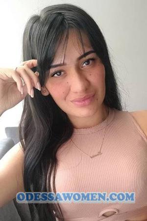 205094 - Laura Age: 25 - Colombia