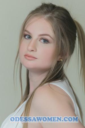 207422 - Daniela Age: 33 - Colombia
