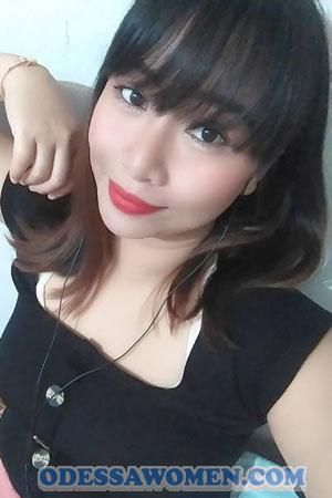 208191 - Nitchanan Age: 39 - Thailand