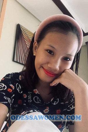 208880 - Ma. Aira Age: 25 - Philippines