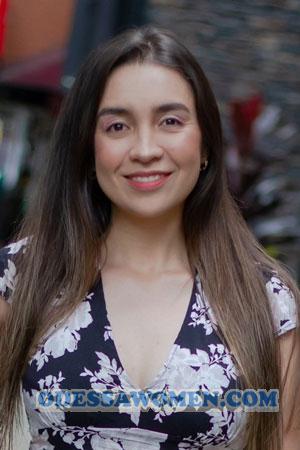 213753 - Laura Age: 32 - Colombia