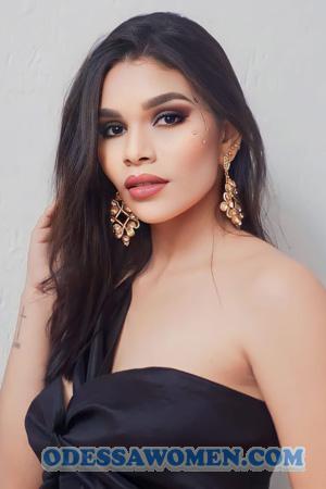 217100 - Gisselle Age: 26 - Colombia
