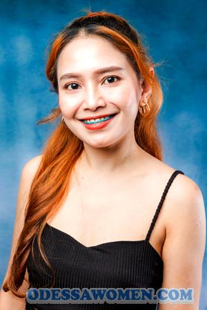 218013 - Patcharee Age: 42 - Thailand