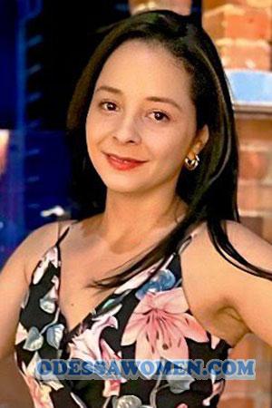 220763 - Karla Age: 39 - Colombia