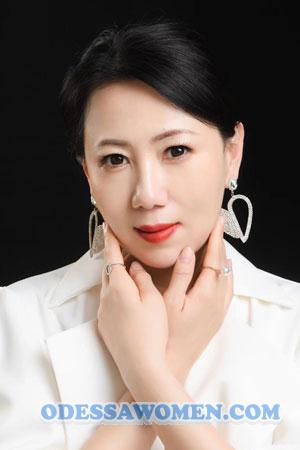 220984 - Alice Age: 47 - China