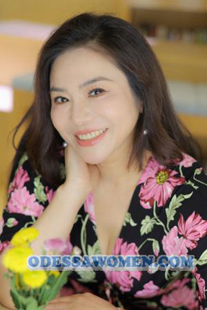 221574 - Chloe Age: 50 - China