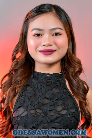 223852 - Jeramae Age: 19 - Philippines