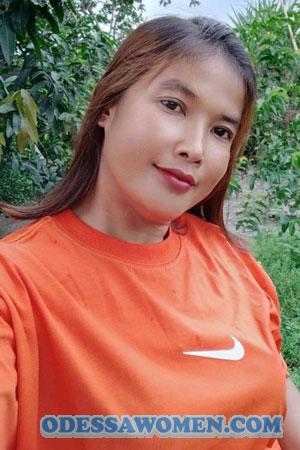 224011 - Puthea Age: 41 - Cambodia