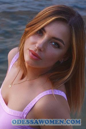 224794 - Kseniia Age: 35 - Ukraine