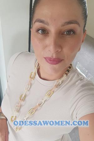 225118 - Evelyn Age: 39 - Costa Rica