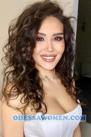 225163 - Aruzhan Age: 21 - Kazakhstan