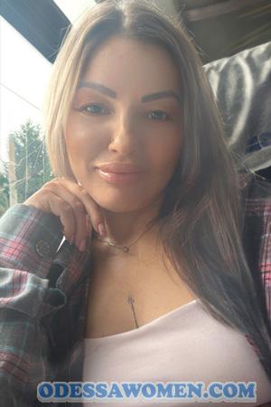 225266 - Viktoriia Age: 43 - Ukraine