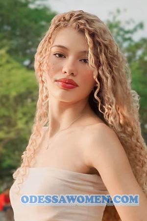 225773 - Adriana Age: 22 - Colombia