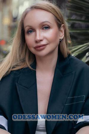 225901 - Anastasia Age: 41 - Ukraine