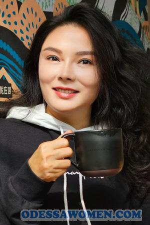 226733 - Lily Age: 48 - China