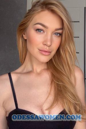 226944 - Diana Age: 32 - Ukraine