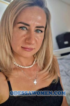 227186 - Viktoriia Age: 42 - Ukraine