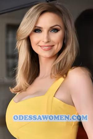 227390 - Nataliia Age: 43 - Ukraine
