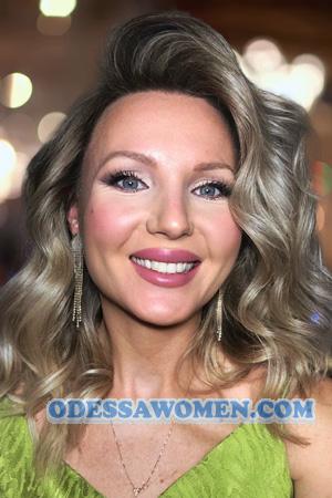 228210 - Anastasia Age: 40 - Russia