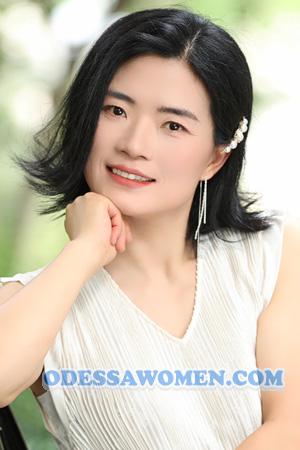 228530 - Yanping Age: 45 - China